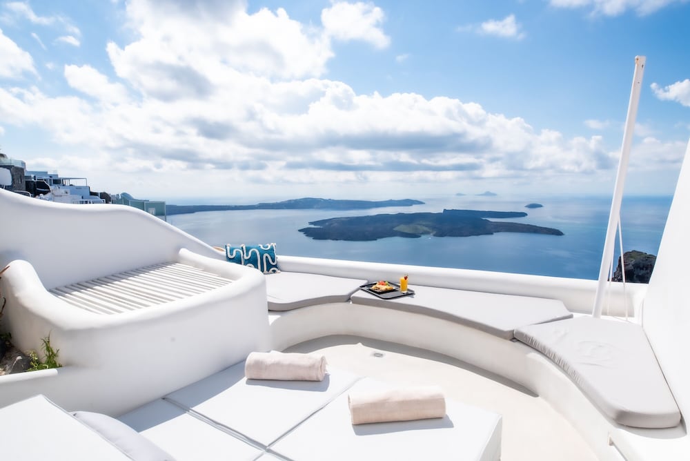 Heavens Edge Cliffside Villas & Suites 45/50
