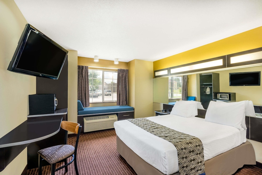 Microtel Inn & Suites by Wyndham Bowling Green 4/30