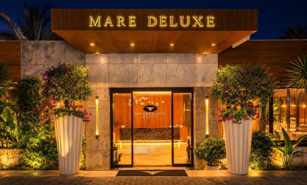 Mare Deluxe Residences and Villas 4/57