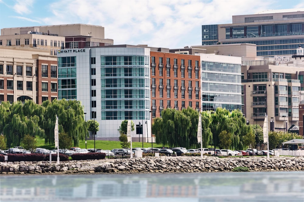 Hyatt Place National Harbor 57/61