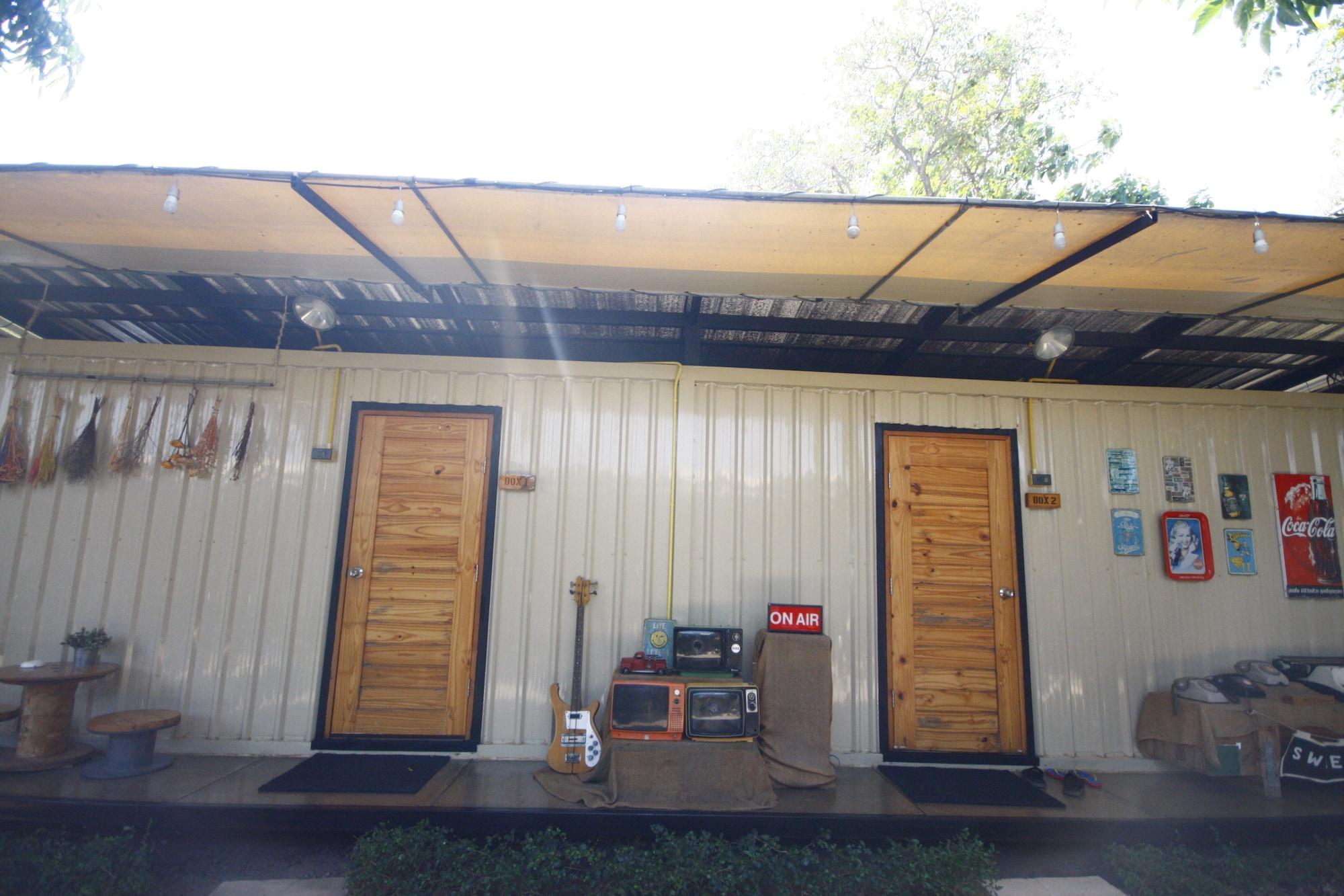 Sweet Box Bed And Breakfast 3/67