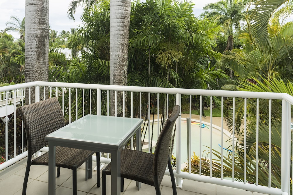 Oaks Port Douglas Resort 45/64