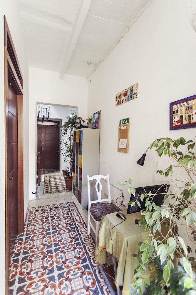 Granny's Inn - Hostel 4/50