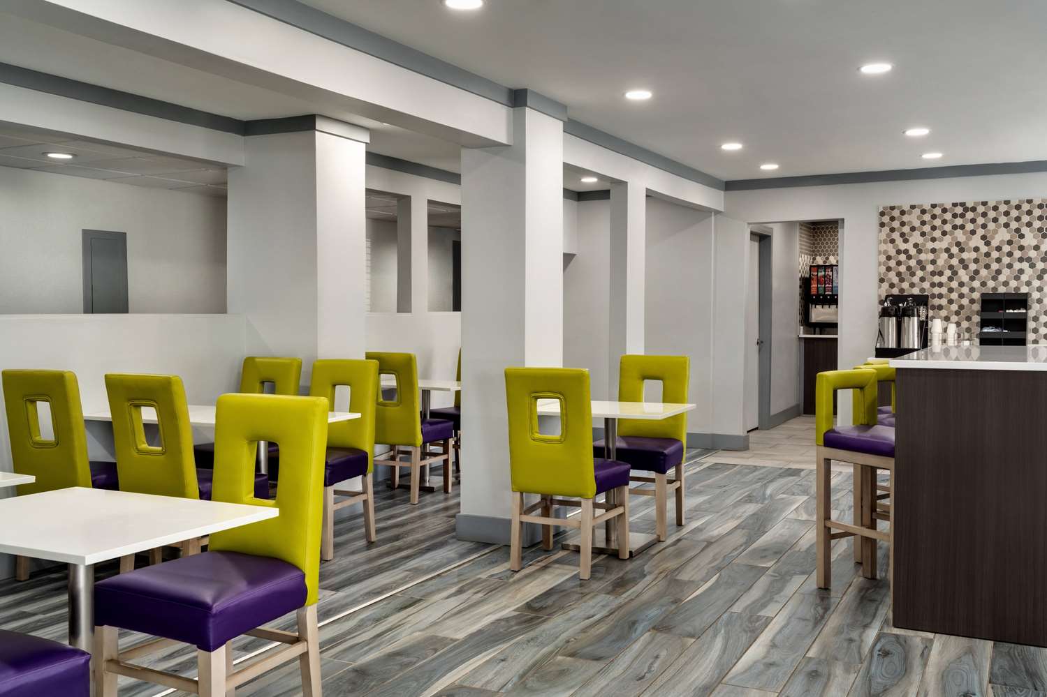 La Quinta Inn by Wyndham Birmingham Inverness 34/41