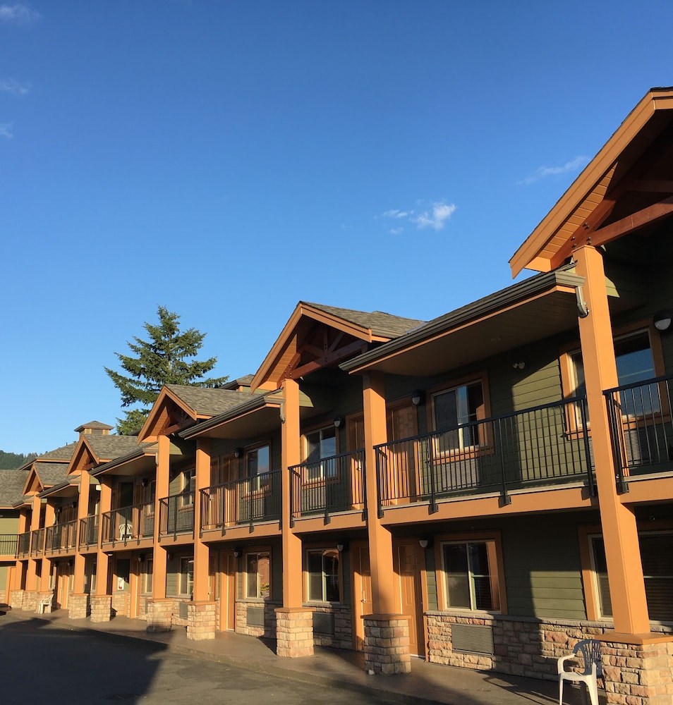 Vedder River Inn 4/46