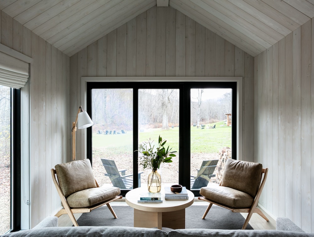 Talta Lodge, A Bluebird by Lark 32/50
