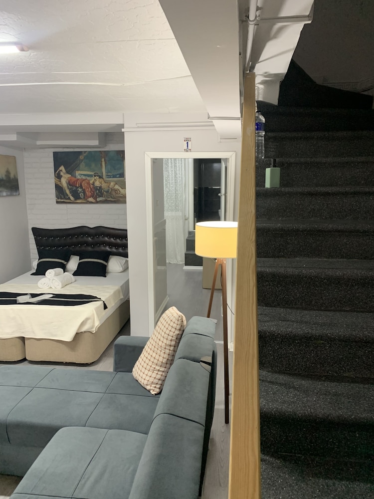 ANTIK SOFIA HOTEL 30/50