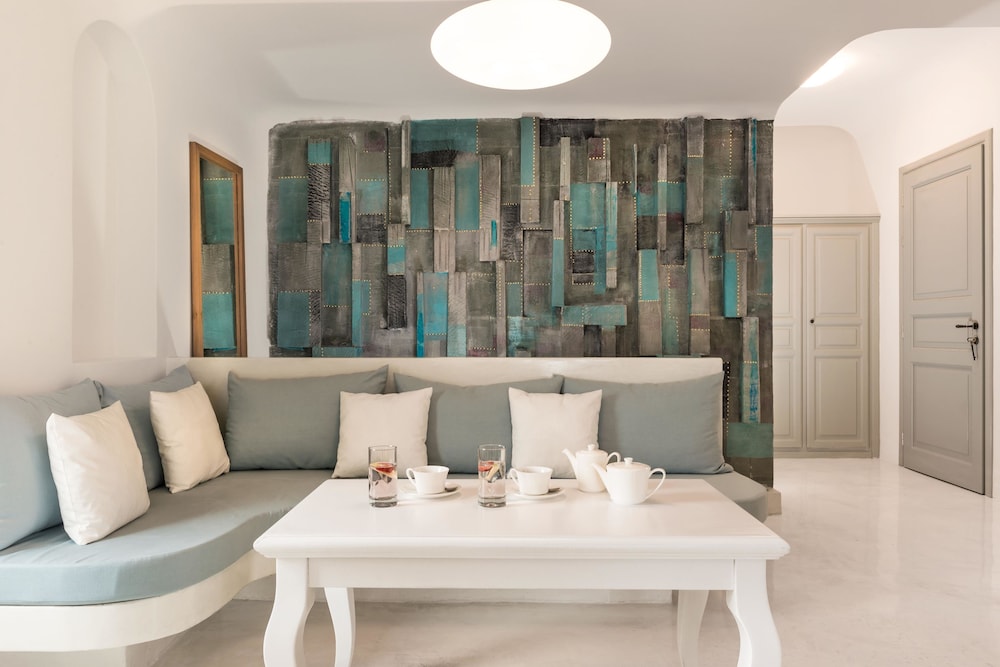 Andronis Luxury Suites 66/78