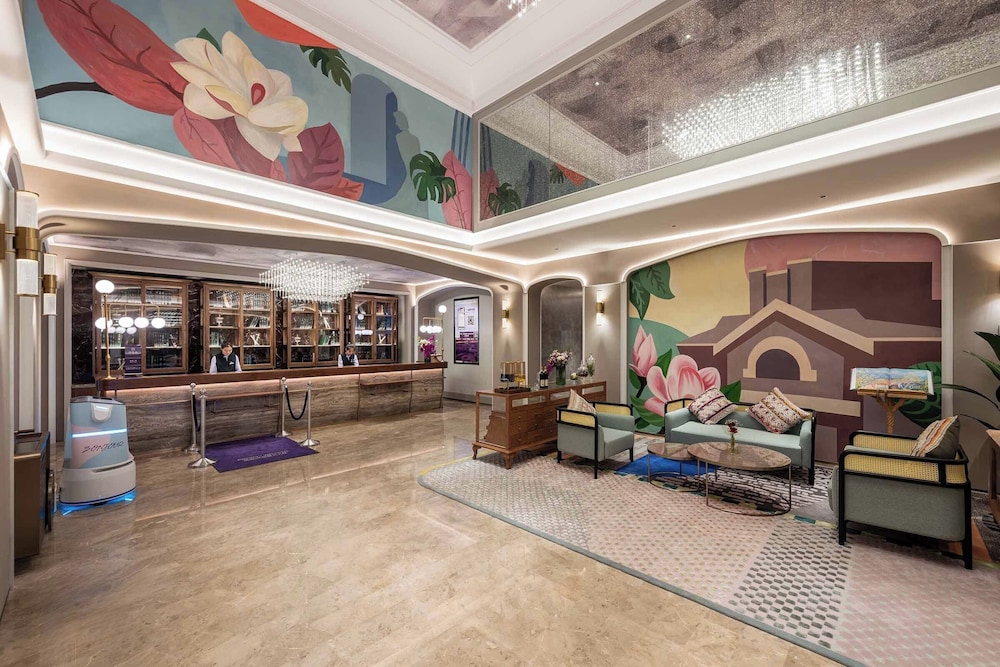 Mercure Nantong Suxitong Riverside 28/42