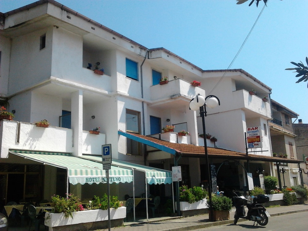 Pensione Nettuno 2/28