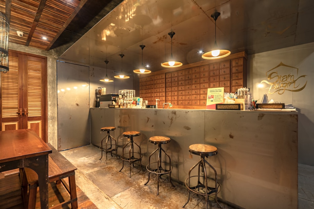 Siam Plug In Hostel 39/50