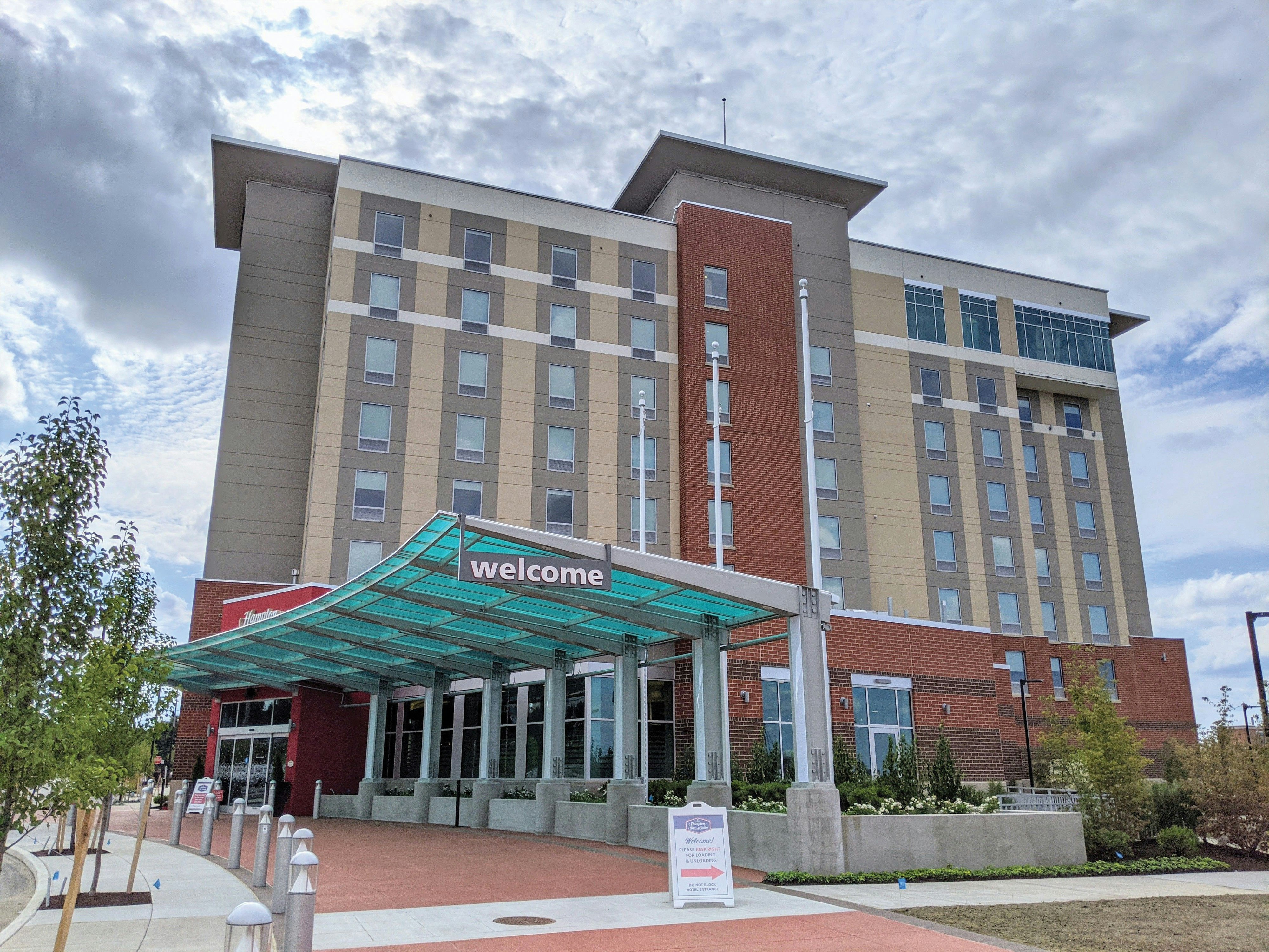 Hampton Inn & Suites Erie Bayfront 4/54