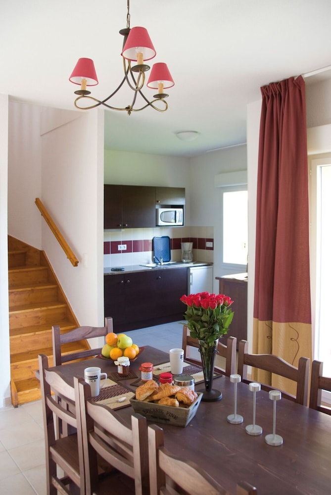 RESIDENCE LAGRANGE VACANCES LE CLOS DES VIGNES 22/40