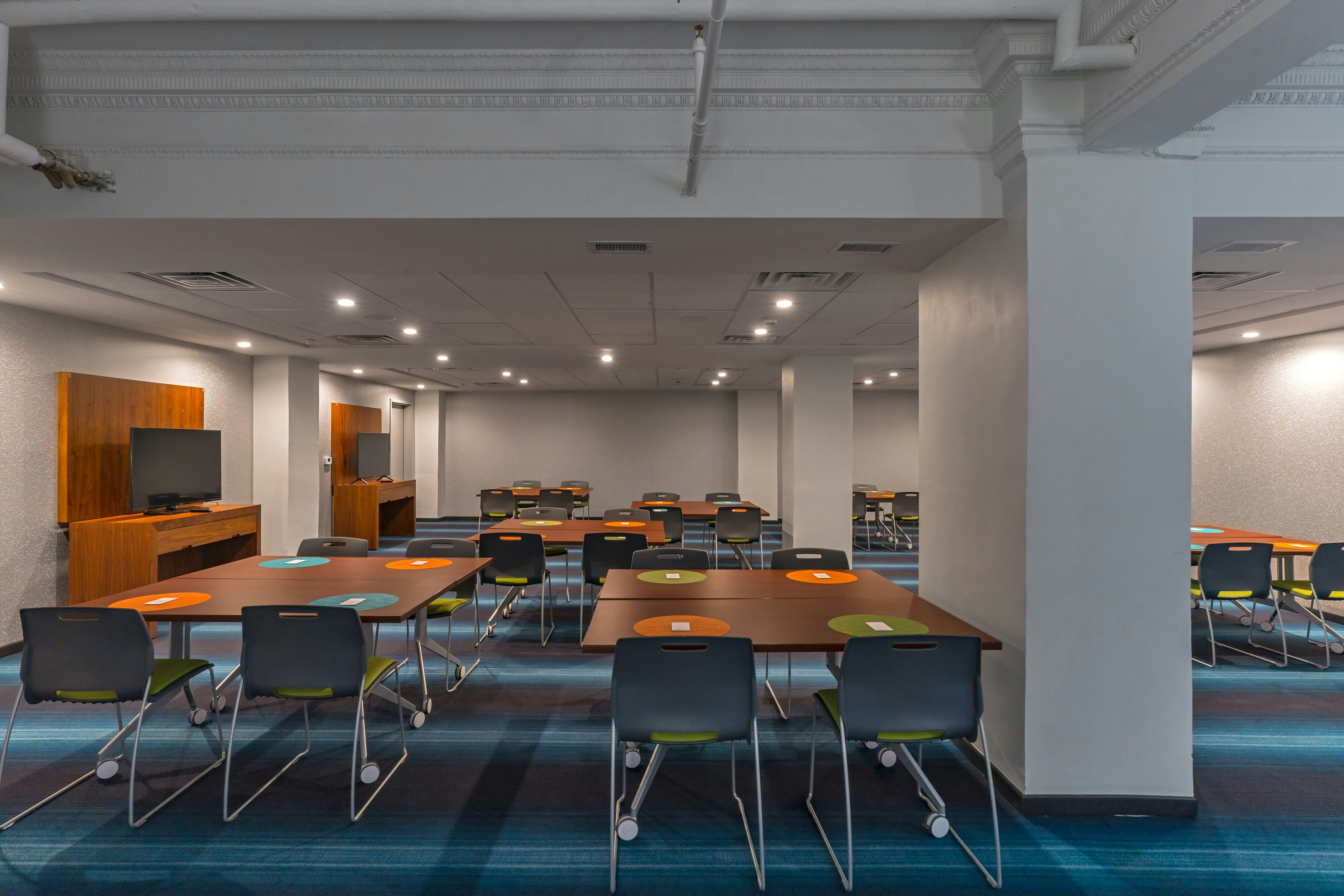 ALOFT HOUSTON DOWNTOWN 12/14