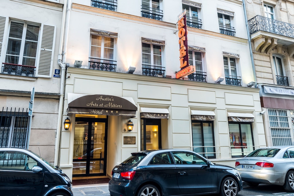 Austin's Arts et Metiers Hotel 55/61