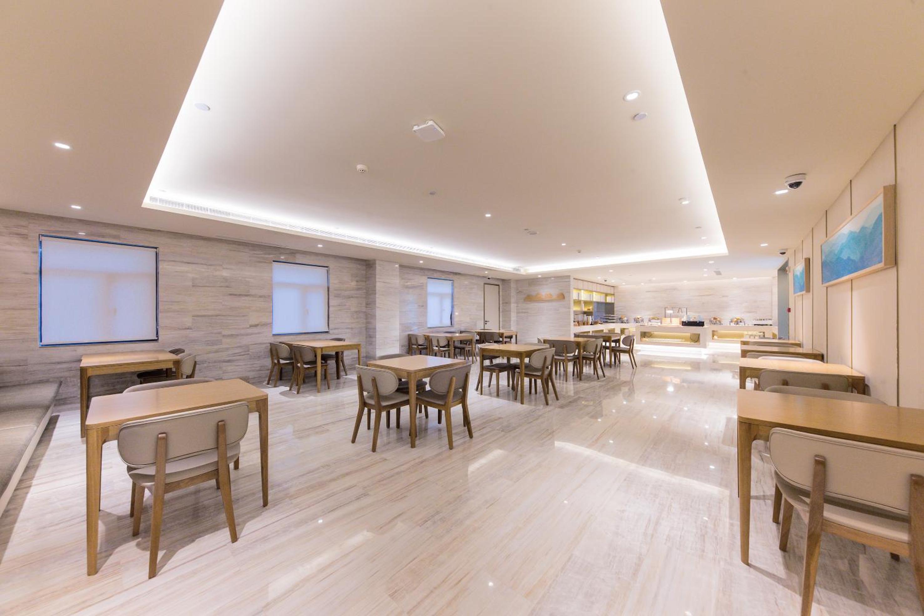 JI Hotel (Shanghai New International Expo Center) 23/33