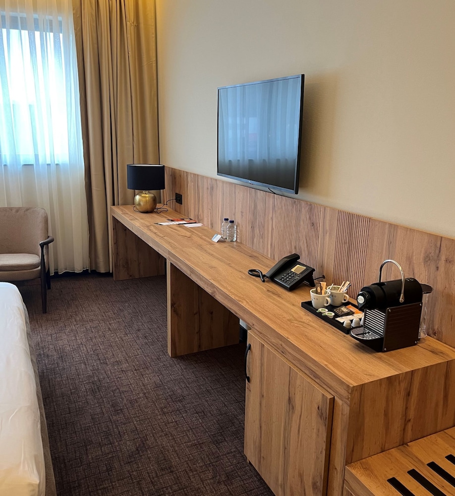 Hotel Le 830 43/49