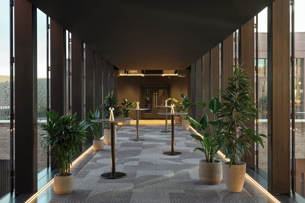 Hotel Indigo Gloucester - The Forum by IHG 46/50