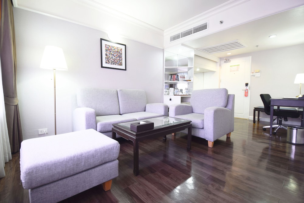 Le Siam Hotel 28/66