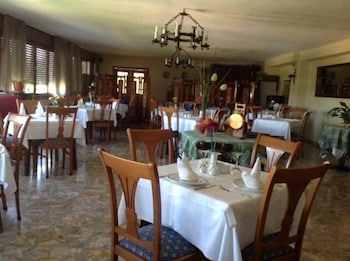 HOSTAL SIETE PICOS 32/46