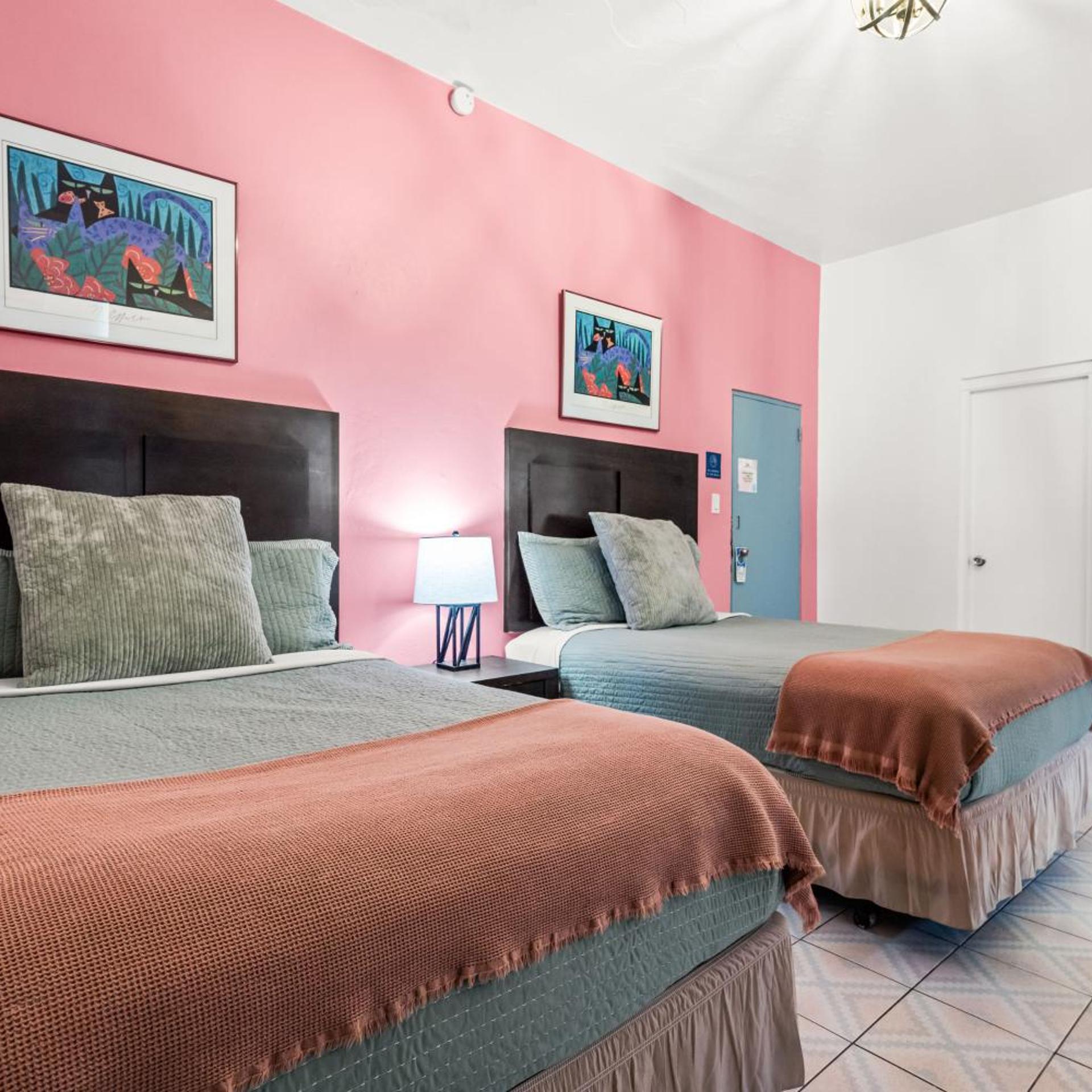 BORINQUEN BEACH INN 19/39