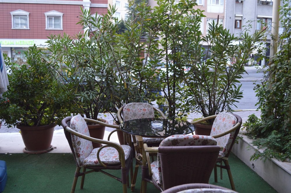 Topkapi Sabena Hotel 55/70