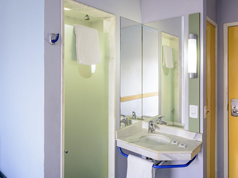 IBIS BUDGET BELEM 56/58
