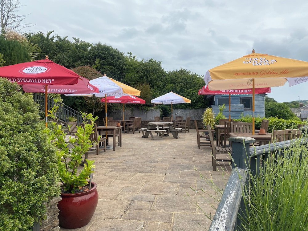 The Globe Inn 43/46