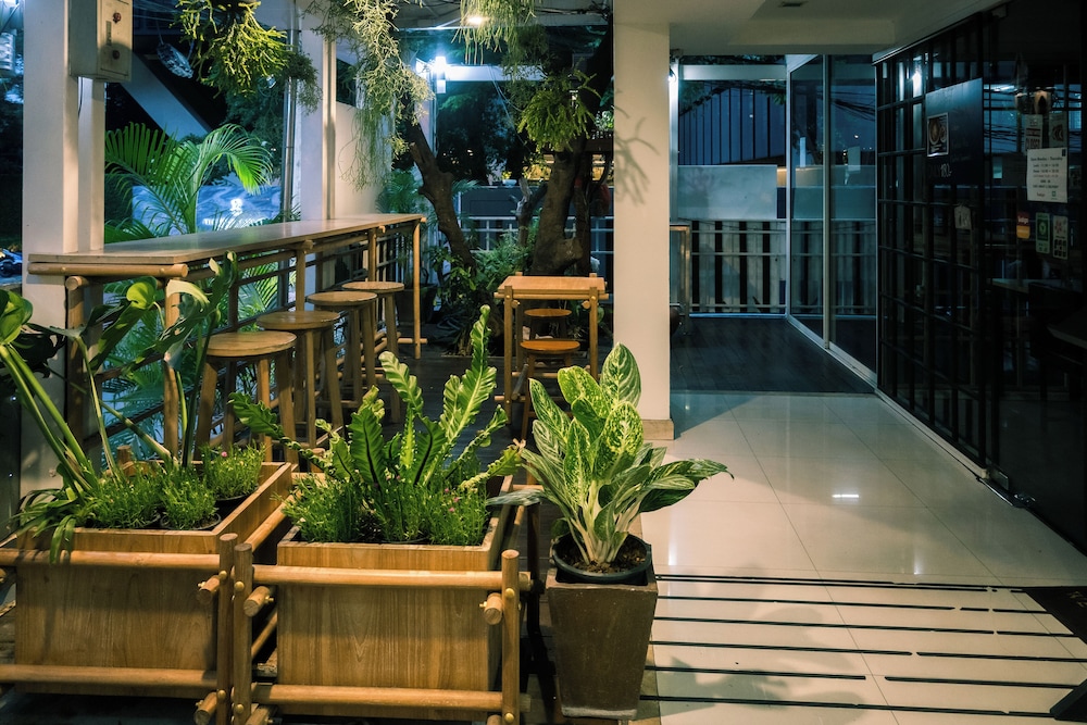Sabai Sathorn Serviced Apartment 2/50