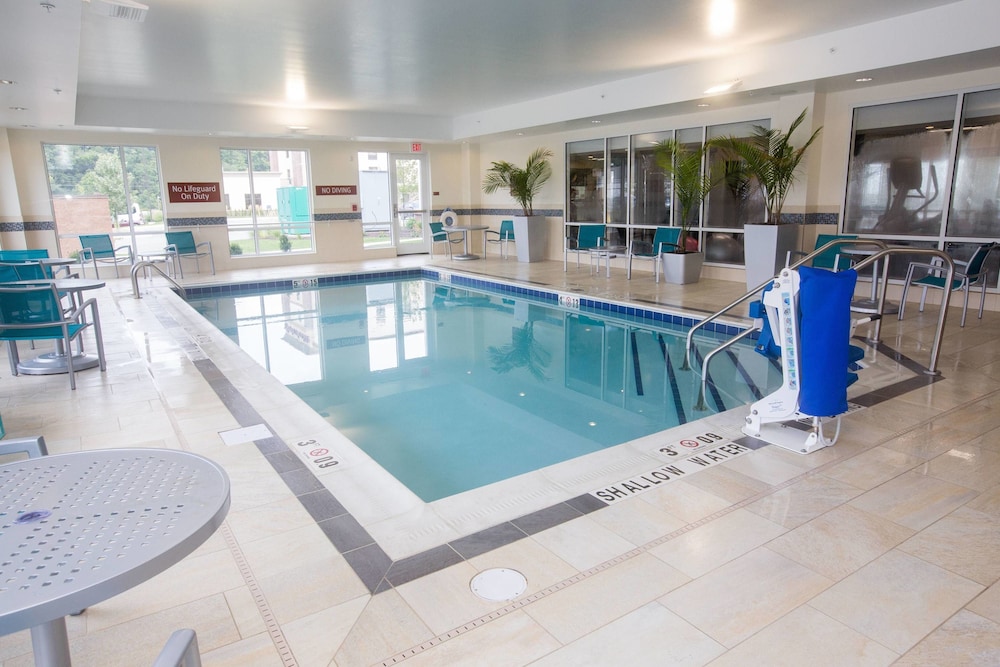 Towneplace Suites Pittsburgh Harmarville in PITTSBURGH - PA