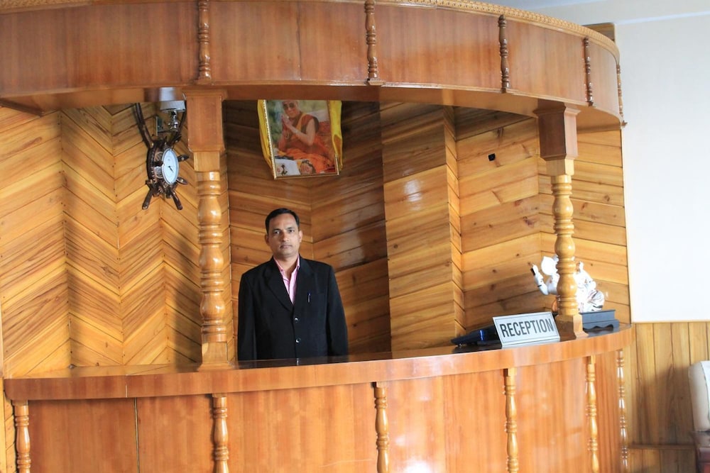 Oyo Rooms Cooch Behar Road 8/48