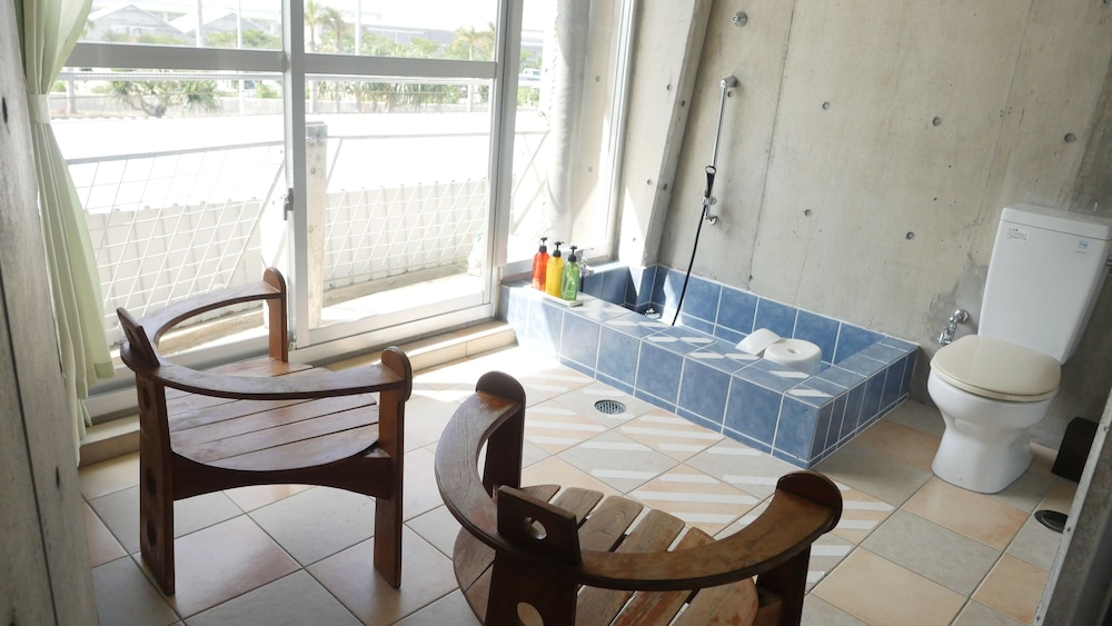 Buzz Resort (ex. Designers Resort Nakadoma Inn) 35/67