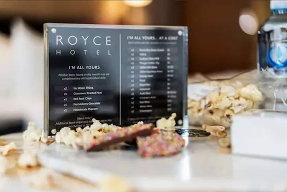 Royce Hotel photo2