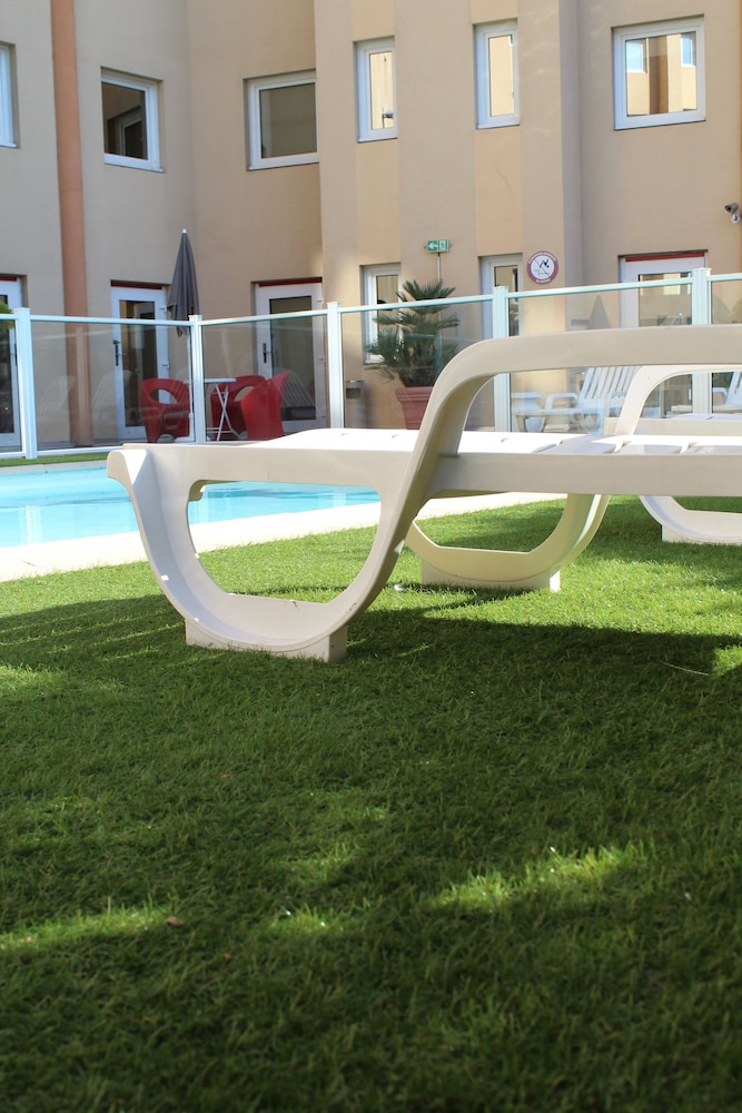 ibis Nice Centre Gare 61/63