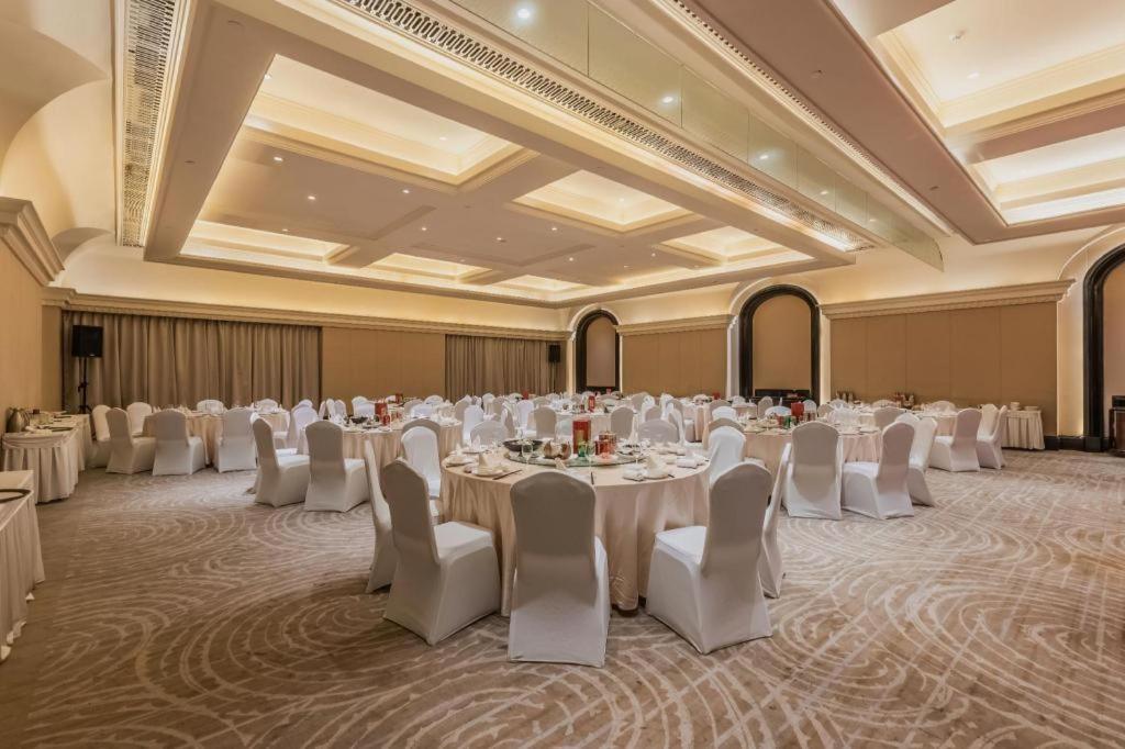 Grand New Century Hotel Yixing 38/50