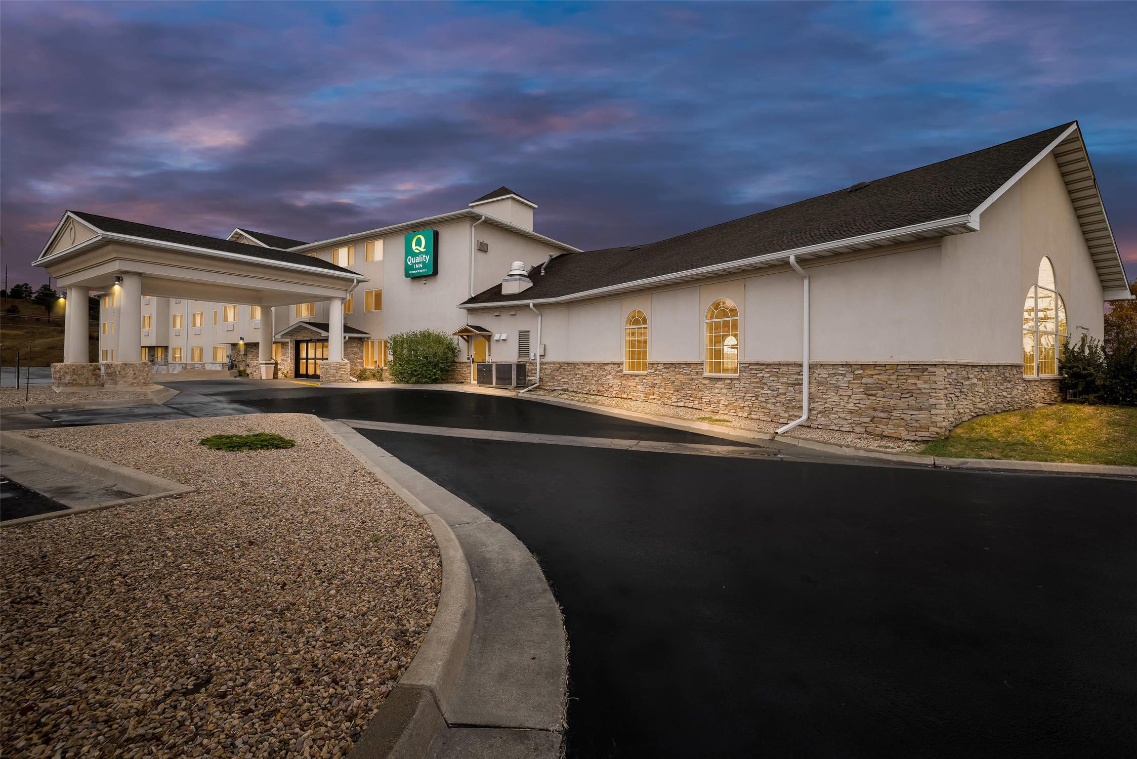 Quality Inn near Monument Health Rapid City Hospital 18/19