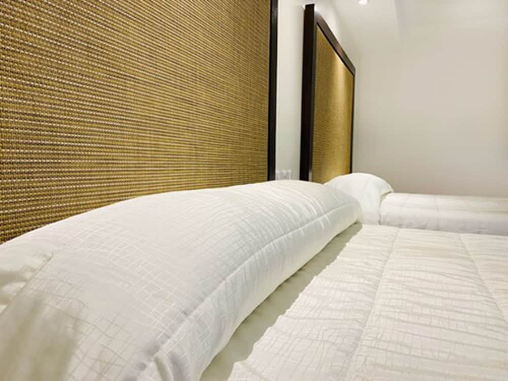 Hotel Lepanto 25/68