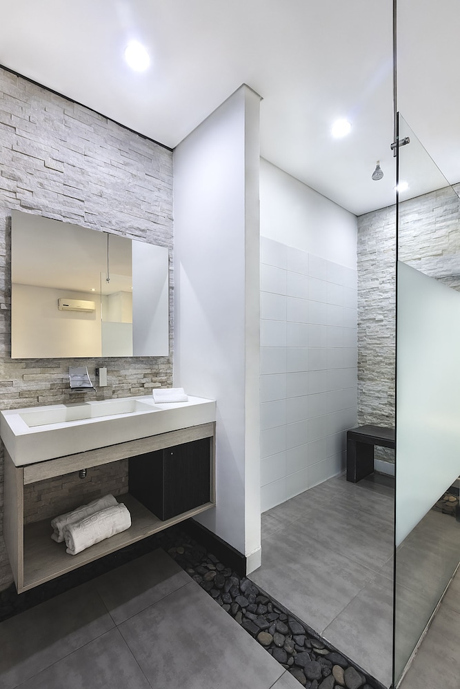 HOTEL 47 MEDELLIN STREET 19/59