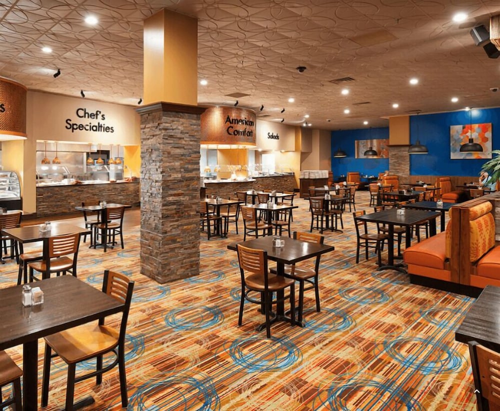 Mountaineer Casino, Racetrack & Resort 24/37