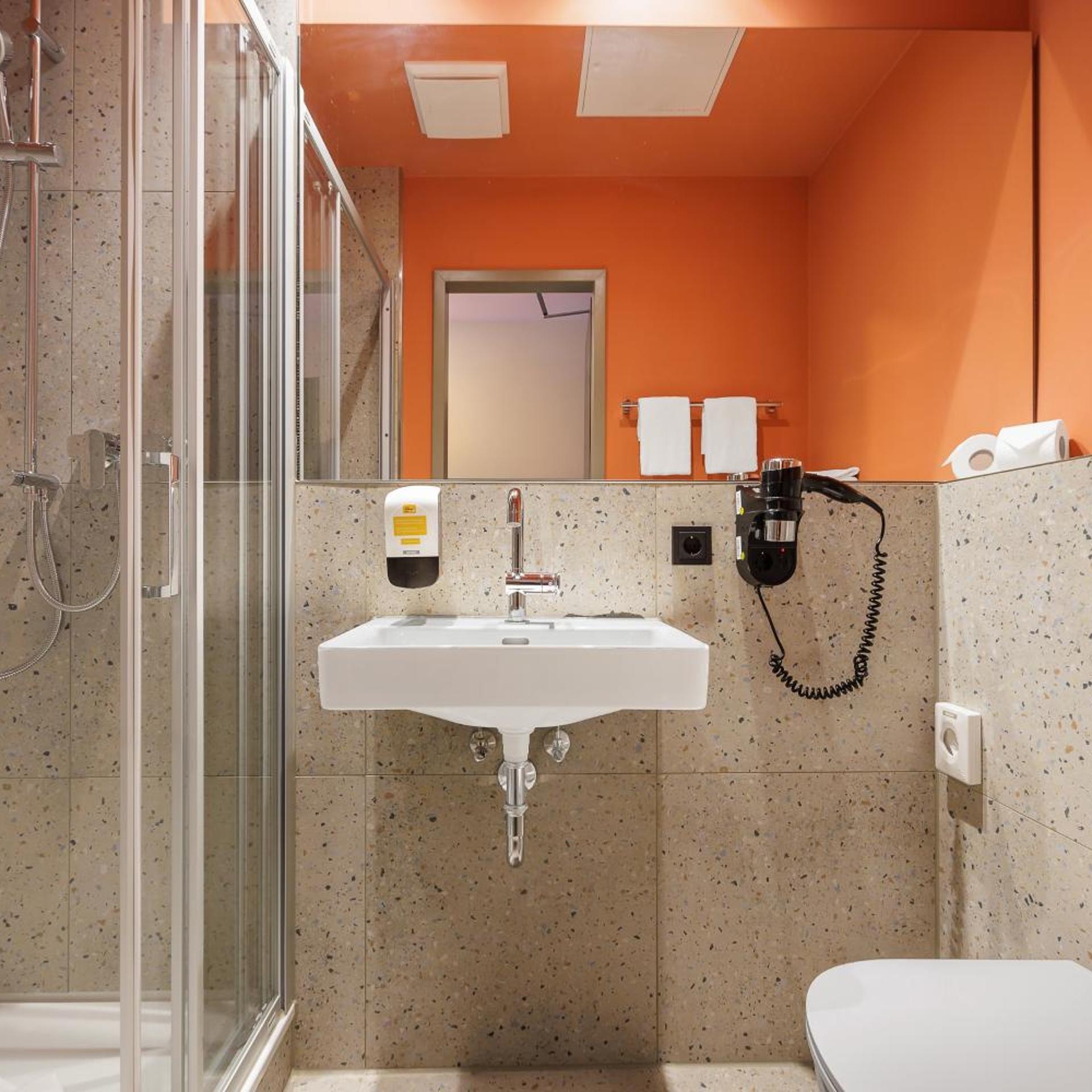 McDreams Hotel Wuppertal City 26/27
