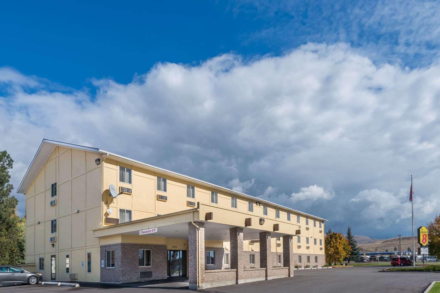 Super 8 by Wyndham Missoula/Reserve St. 4/17