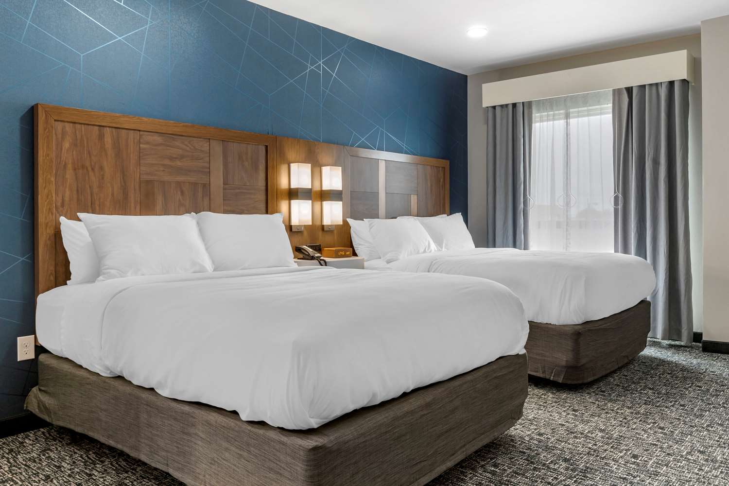 UPGRADE, EFFICIENCY, SUITE, 2 QUEEN BEDS