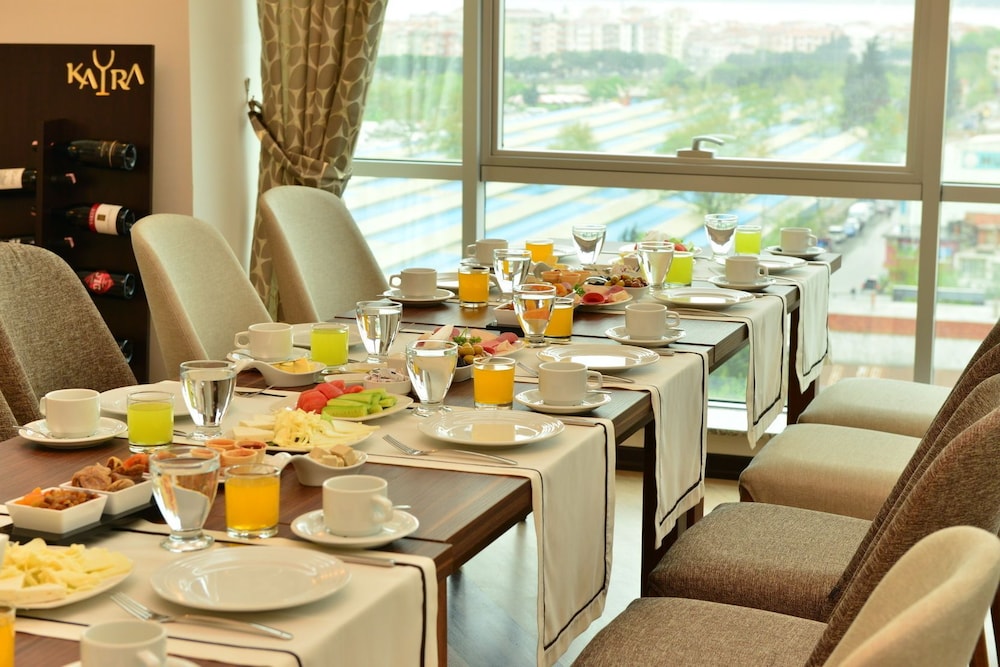 Parion Hotel 45/67