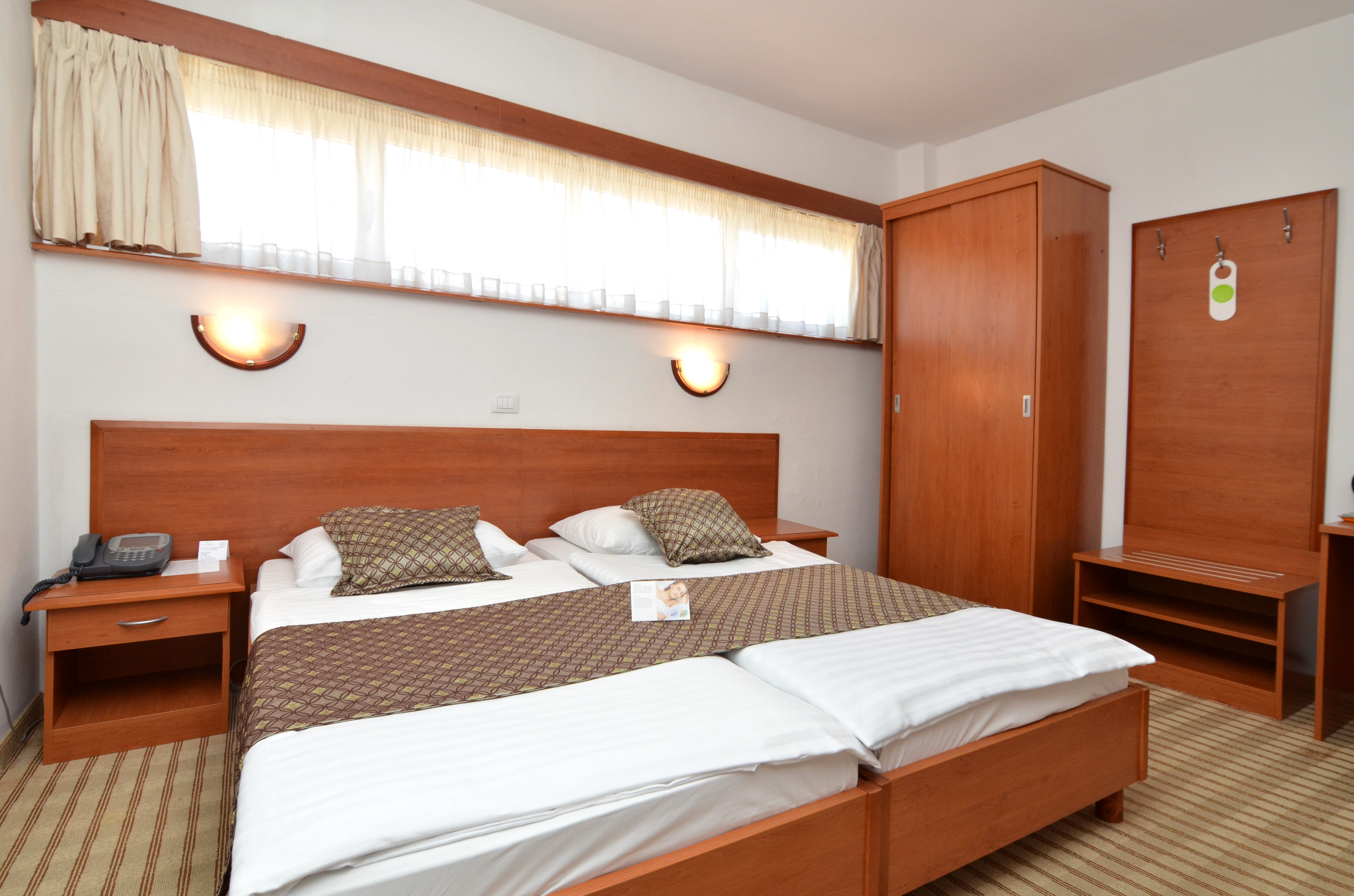 Hotel Neboder 17/62