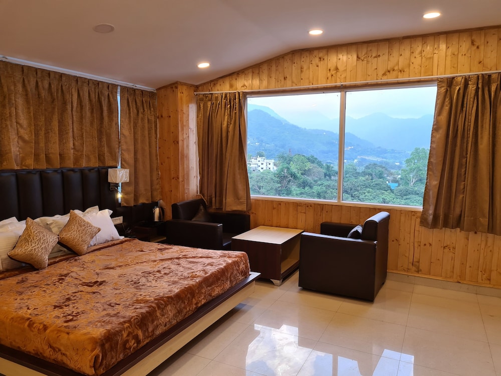 Hotel Rajpur Heights 14/50