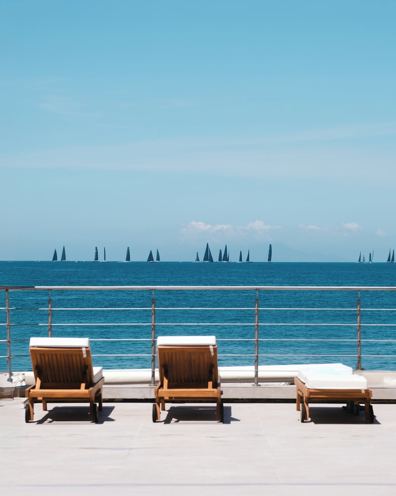 Alimuri Bay Resort 54/61