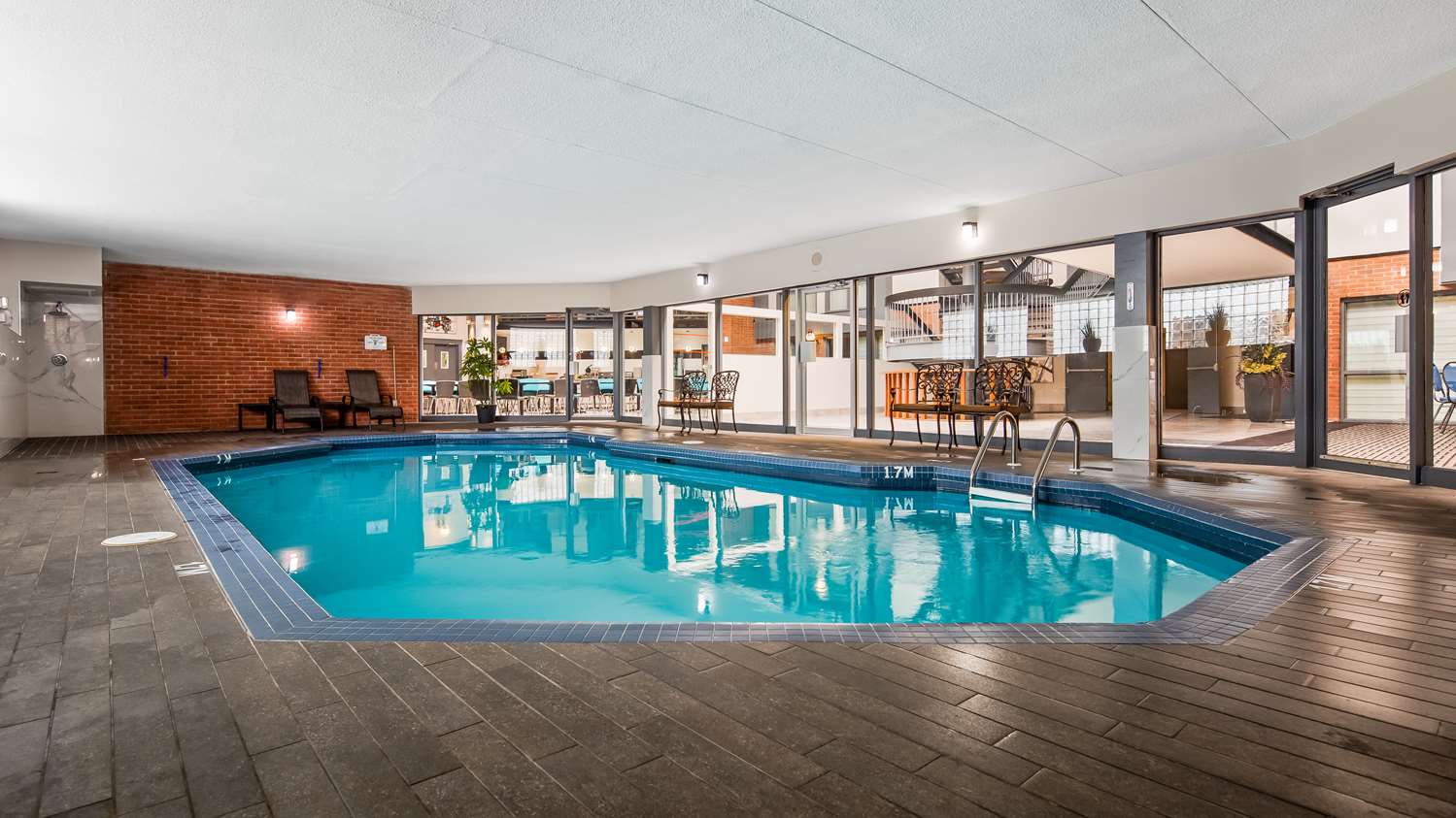 Best Western Laval Montreal 4/9
