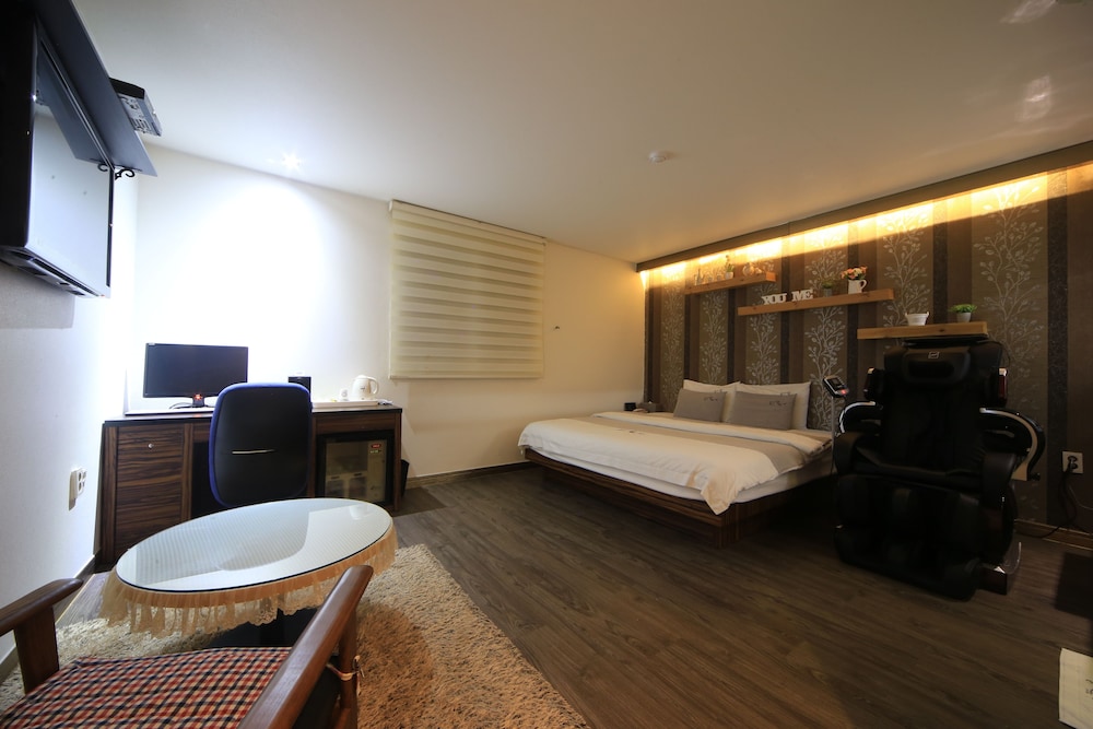 Busan H-Avenue Hotel Seomyeon Station 8/58