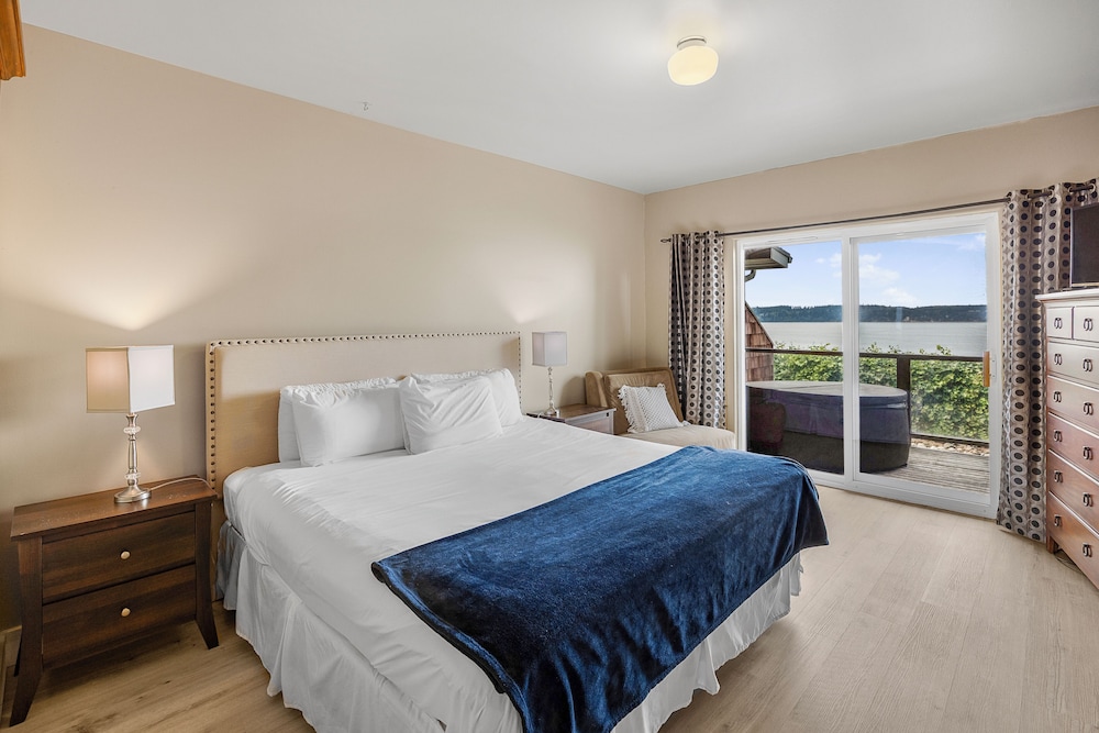 Camano Island Inn 19/67