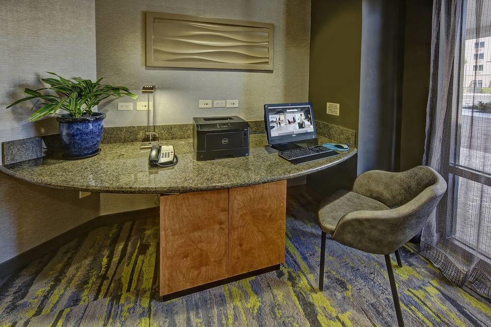 SpringHill Suites by Marriott Naples 27/40